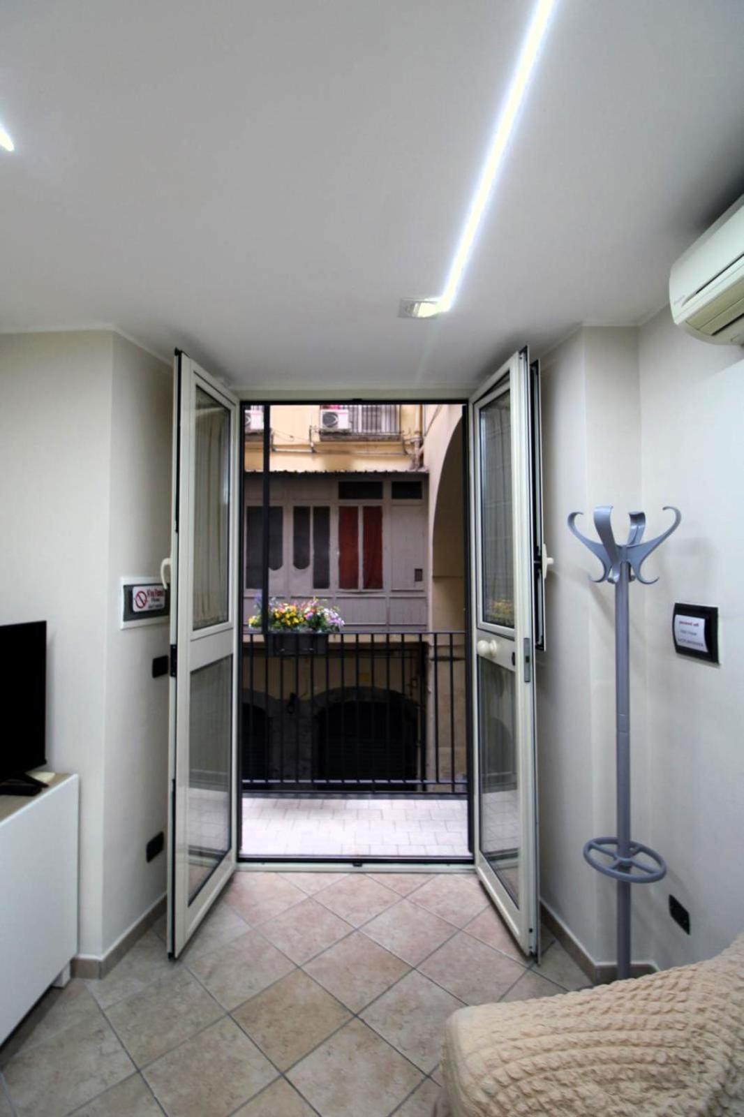 Lizzy'S House Apartment Naples Exterior photo